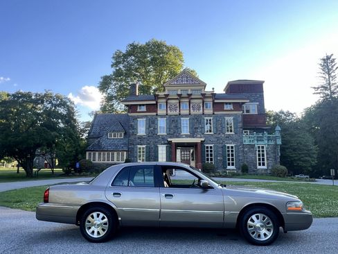 Used 2003 Mercury Grand Marquis LS RWD image 12