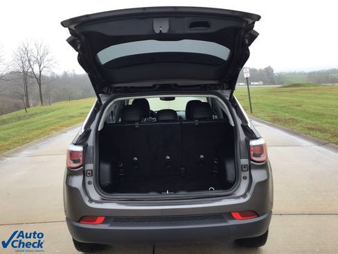 Used 2020 Jeep Compass Latitude w/ Popular Equipment Group image 5