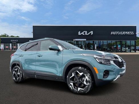 Certified 2024 Kia Seltos EX image 1
