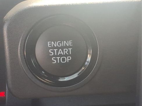 Used 2024 Toyota Tacoma SR5 AWD/4WD image 20