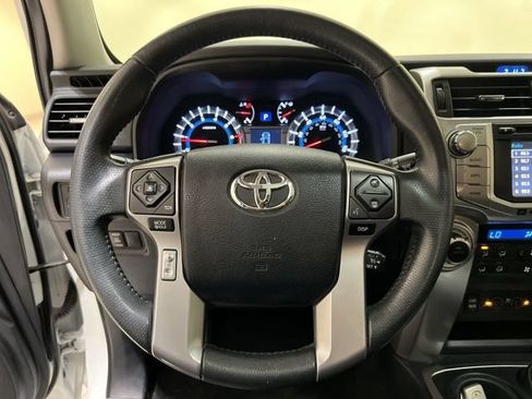 Used 2018 Toyota 4Runner Limited AWD/4WD image 10
