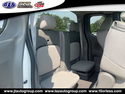 Used 2010 Nissan Frontier XE w/ XE Preferred Pkg RWD image 11