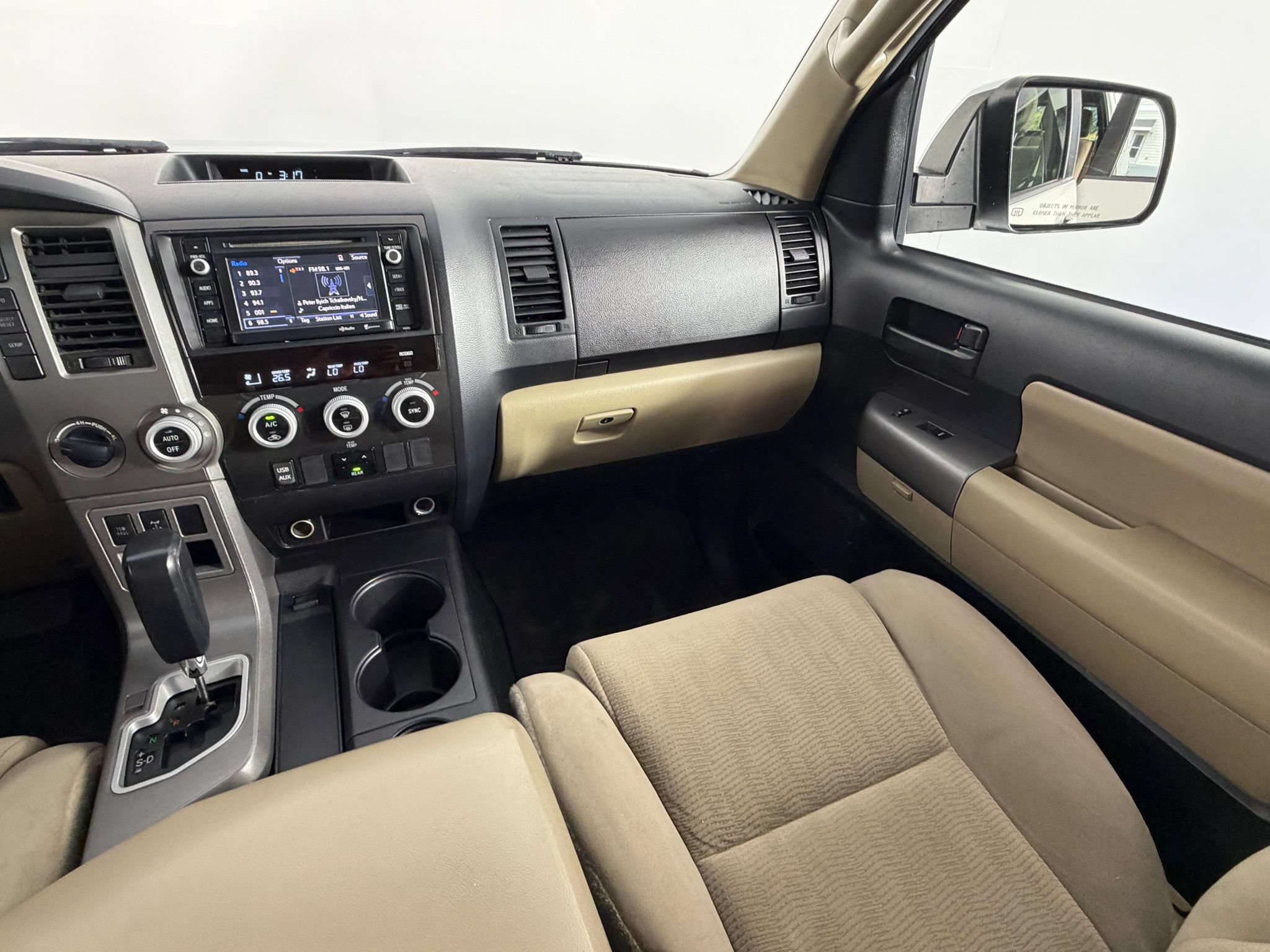 Used 2016 Toyota Sequoia SR5 AWD/4WD image 11