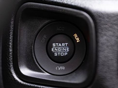 Used 2026 Jeep Wrangler Unlimited Sport AWD/4WD image 17