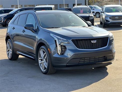 Used 2019 Cadillac XT4 Sport w/ Cold Weather Package image 7