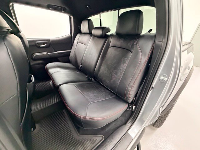 Used 2021 Toyota Tacoma TRD Off-Road w/ TRD Premium Off Road Package AWD/4WD image 24