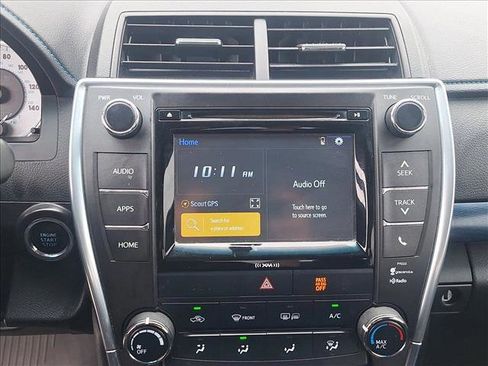 Used 2016 Toyota Camry SE FWD image 12