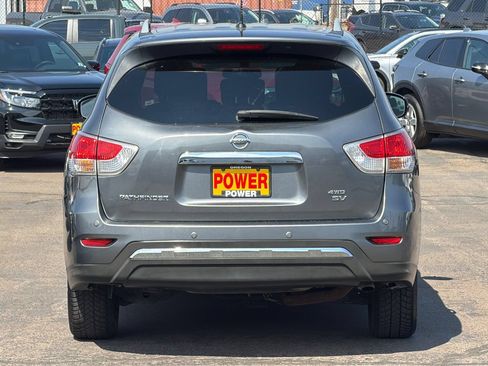 Used 2015 Nissan Pathfinder SV AWD/4WD image 4