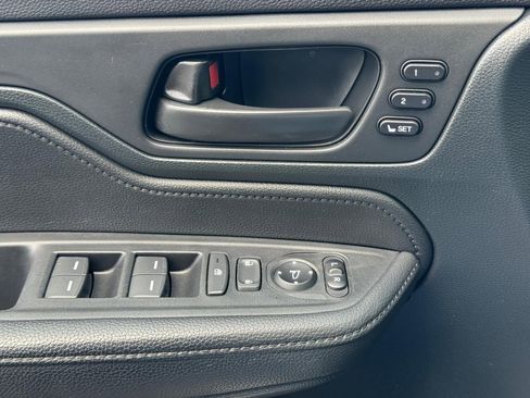 Certified 2024 Honda Odyssey Sport image 25