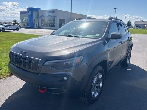 Used 2019 Jeep Cherokee Trailhawk w/ Cold Weather Group image 1