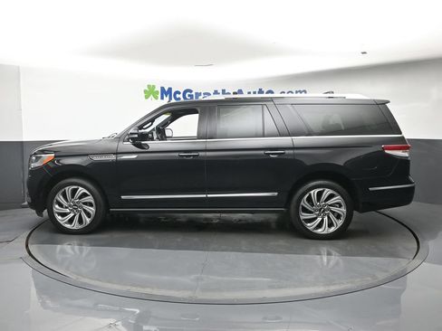 Used 2023 Lincoln Navigator L Reserve AWD/4WD image 26