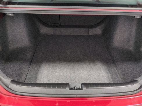 Used 2018 Honda Accord Touring image 37