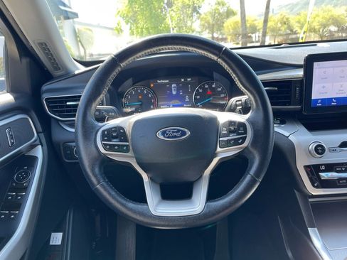 Used 2021 Ford Explorer XLT w/ Equipment Group 202A image 12