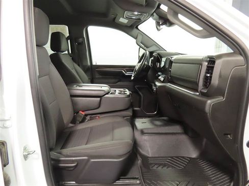 Used 2025 Chevrolet Silverado 2500 LT AWD/4WD image 35