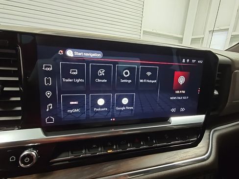 Used 2023 GMC Sierra 1500 SLT w/ SLT Premium Package image 17