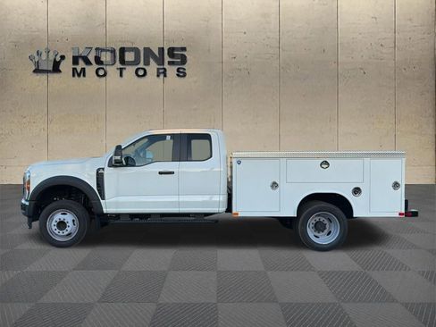 New 2025 Ford F450 XL w/ XL Chrome Package RWD image 4
