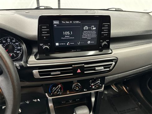 Used 2021 Kia Seltos LX image 27