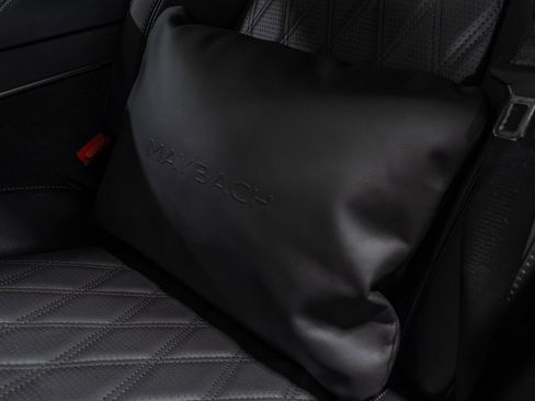 Used 2025 Mercedes-Benz Maybach GLS 600 4MATIC image 74