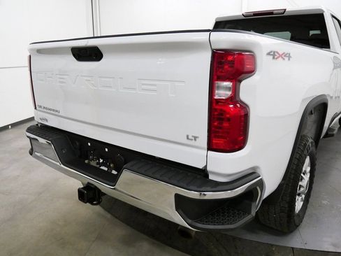 Used 2024 Chevrolet Silverado 2500 LT w/ Convenience Package AWD/4WD image 9