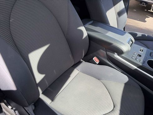 Used 2023 Toyota Highlander L FWD image 25