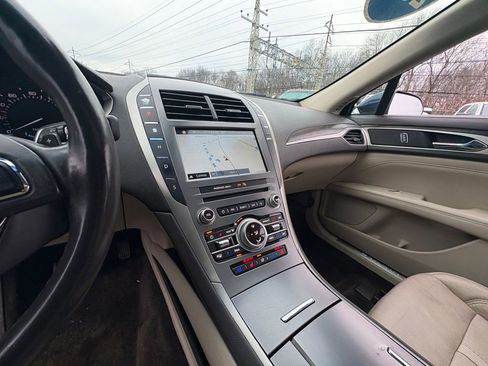 Used 2017 Lincoln MKZ Reserve w/ Climate Package image 23