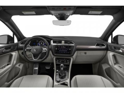 Used 2023 Volkswagen Tiguan SE R-Line FWD image 8