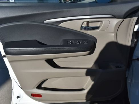 Used 2017 Honda Pilot EX-L image 19