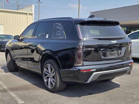 Used 2026 Cadillac Vistiq Sport w/ LPO, Floor Liner Package AWD/4WD image 5