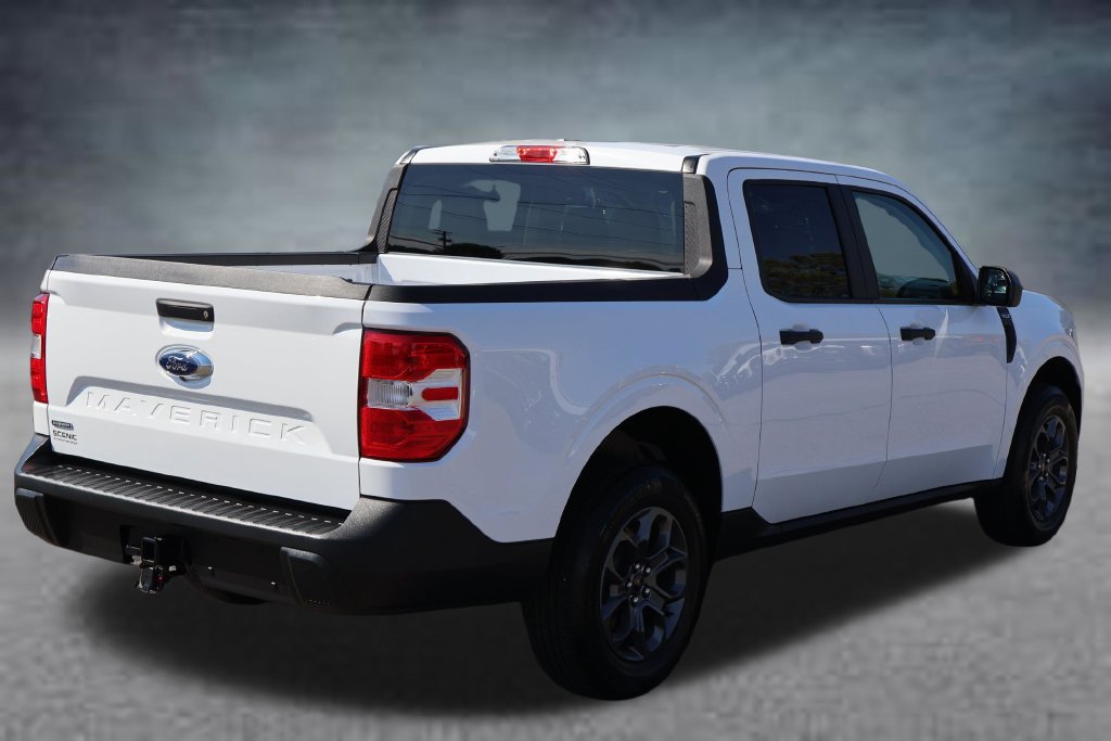 Used 2024 Ford Maverick XLT FWD image 3