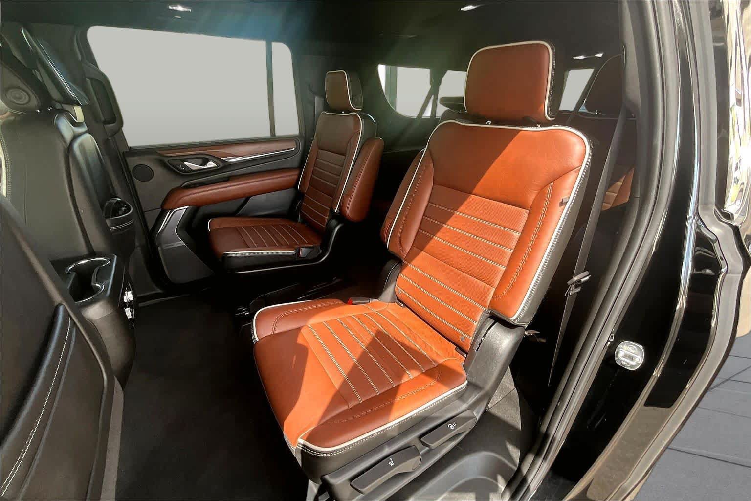 Used 2024 GMC Yukon XL Denali Ultimate AWD/4WD image 20
