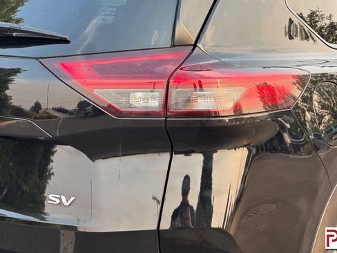 Used 2023 Nissan Rogue SV FWD image 34