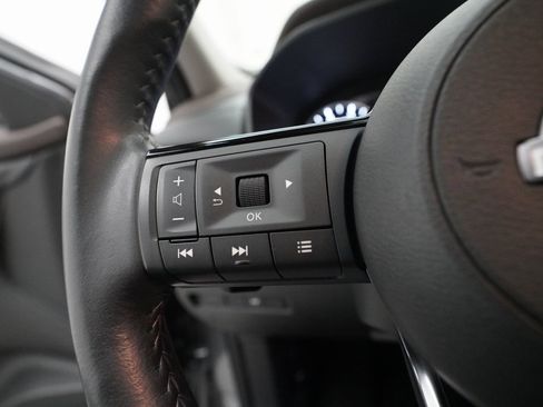 Certified 2023 Nissan Rogue SV w/ SV Premium Package image 18