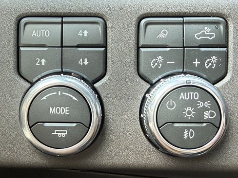 New 2026 GMC Sierra 2500 SLT w/ SLT Premium Package AWD/4WD image 43