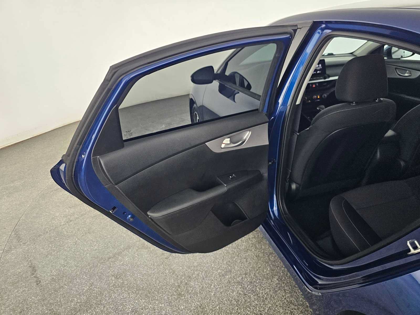 Used 2023 Kia Forte LXS w/ LXS Technology Package FWD image 15