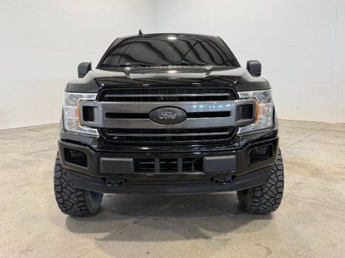 Used 2018 Ford F150 XLT w/ Equipment Group 302A Luxury AWD/4WD image 3