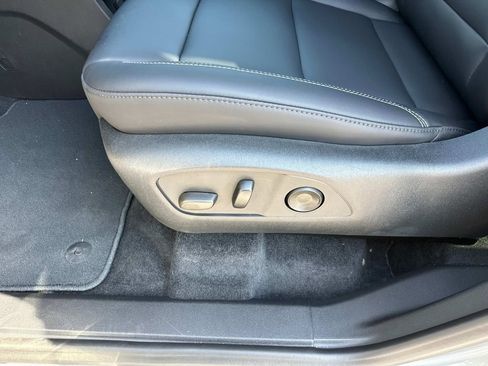 New 2025 GMC Acadia Elevation w/ Elevation Premium Package image 21