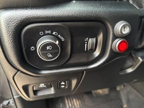 Used 2020 RAM 1500 Big Horn image 16