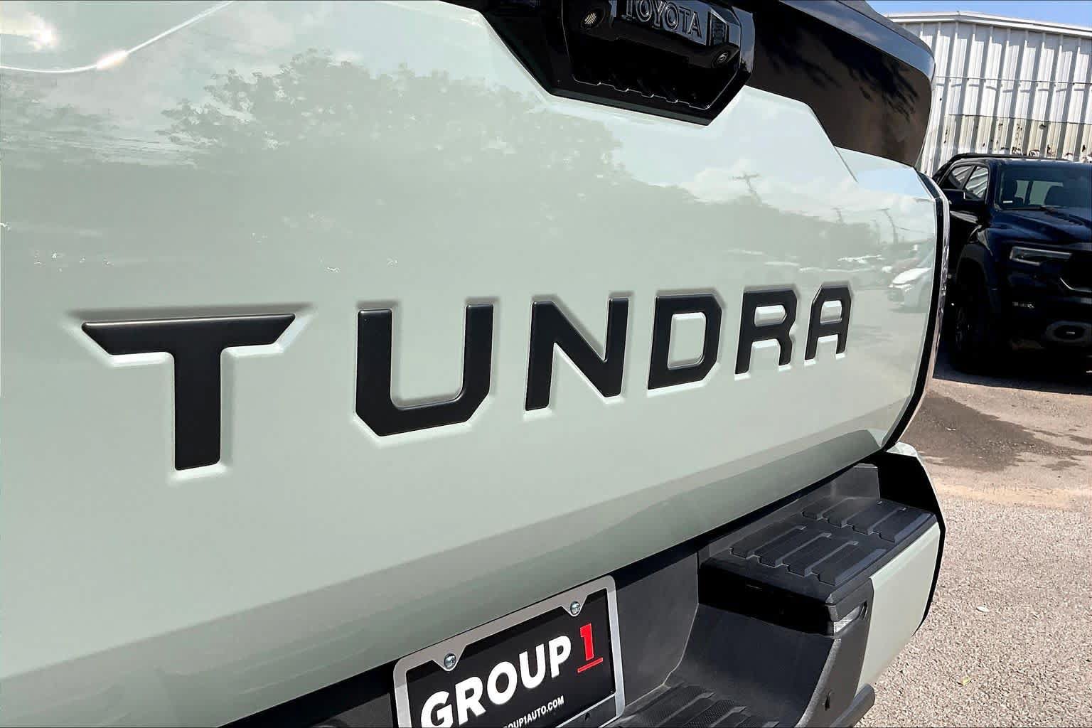 Used 2024 Toyota Tundra Platinum AWD/4WD image 31