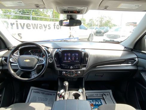 Used 2020 Chevrolet Traverse LT w/ Driver Confidence II Package FWD image 19