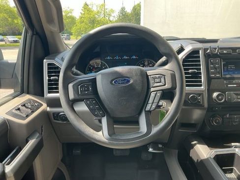 Used 2015 Ford F150 XLT AWD/4WD image 16