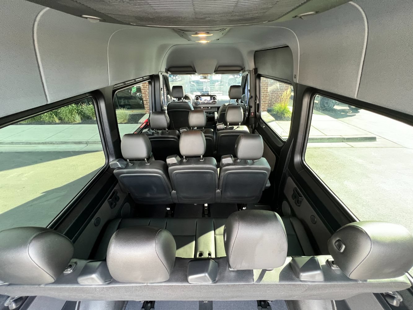 Used 2025 Mercedes-Benz Sprinter 2500 image 31