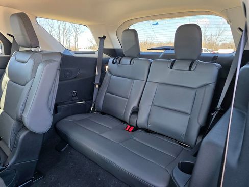 New 2026 Ford Explorer Active AWD/4WD image 23