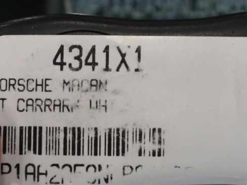 Certified 2022 Porsche Macan image 27