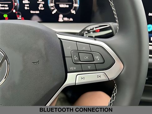 New 2026 Volkswagen Tiguan SE image 21