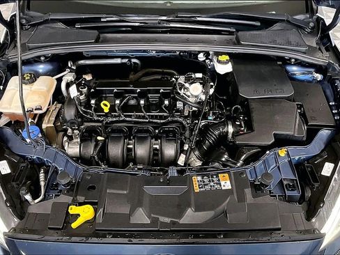 Used 2018 Ford Focus SEL image 9