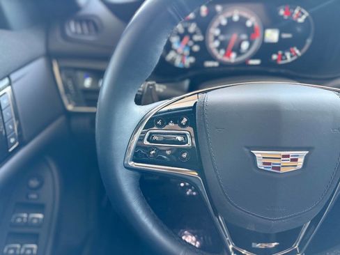 Used 2018 Cadillac CTS V w/ Luxury Package RWD image 65