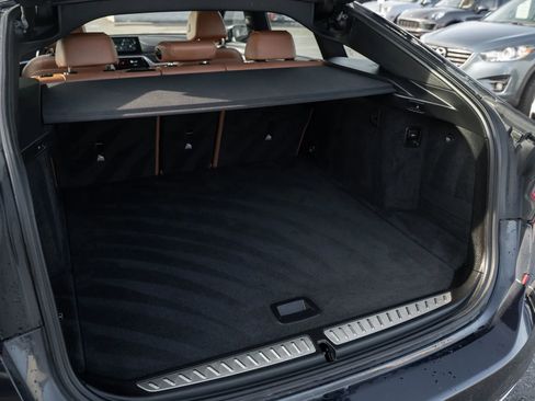 Used 2018 BMW 640i Gran Turismo xDrive image 9