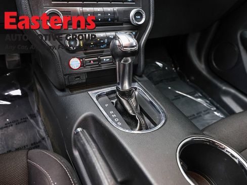 Used 2017 Ford Mustang Coupe RWD image 12