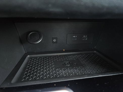 Used 2024 Nissan Pathfinder Platinum image 24