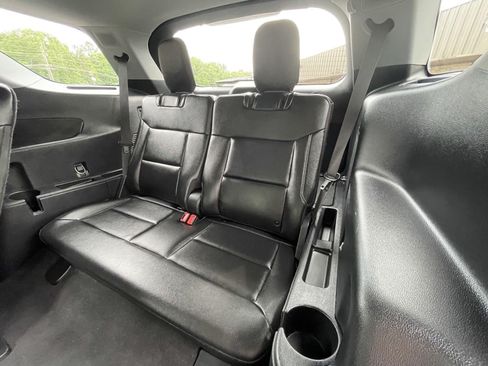 Used 2023 Ford Explorer Limited w/ Equipment Group 301A RWD image 46